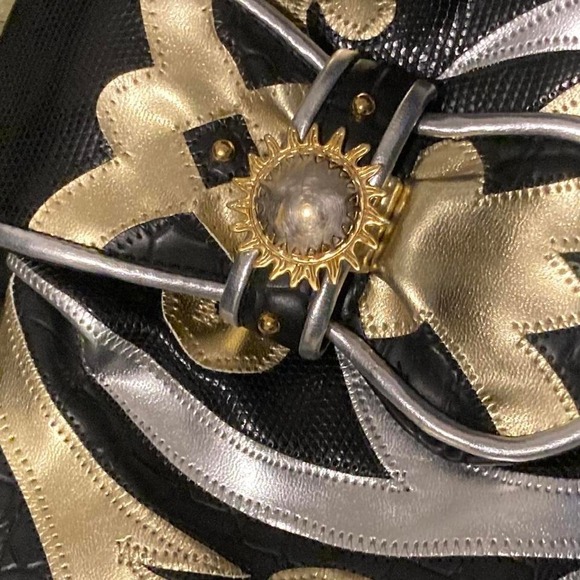 Black croc pattern hand bag silver gold sun accents man made y2k - Picture 2 of 6